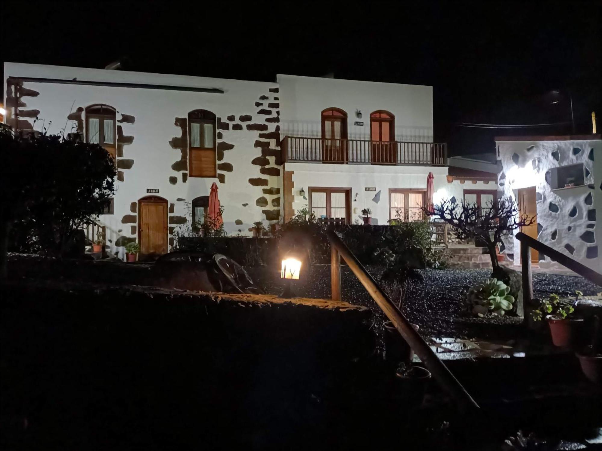 Las Casas Del Abuelito Julian & La Abuela Leonor Isora Luaran gambar